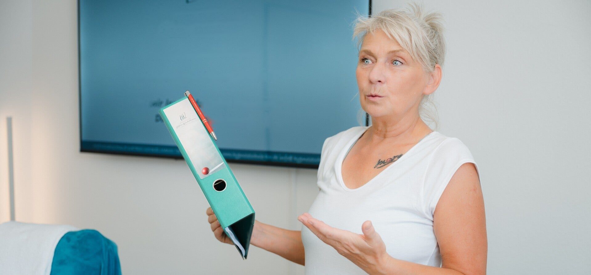 Katrin Winkelmann bei einer Hypnoseausbildung